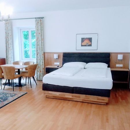 Gut Drasing Hotel Krumpendorf Eksteriør billede